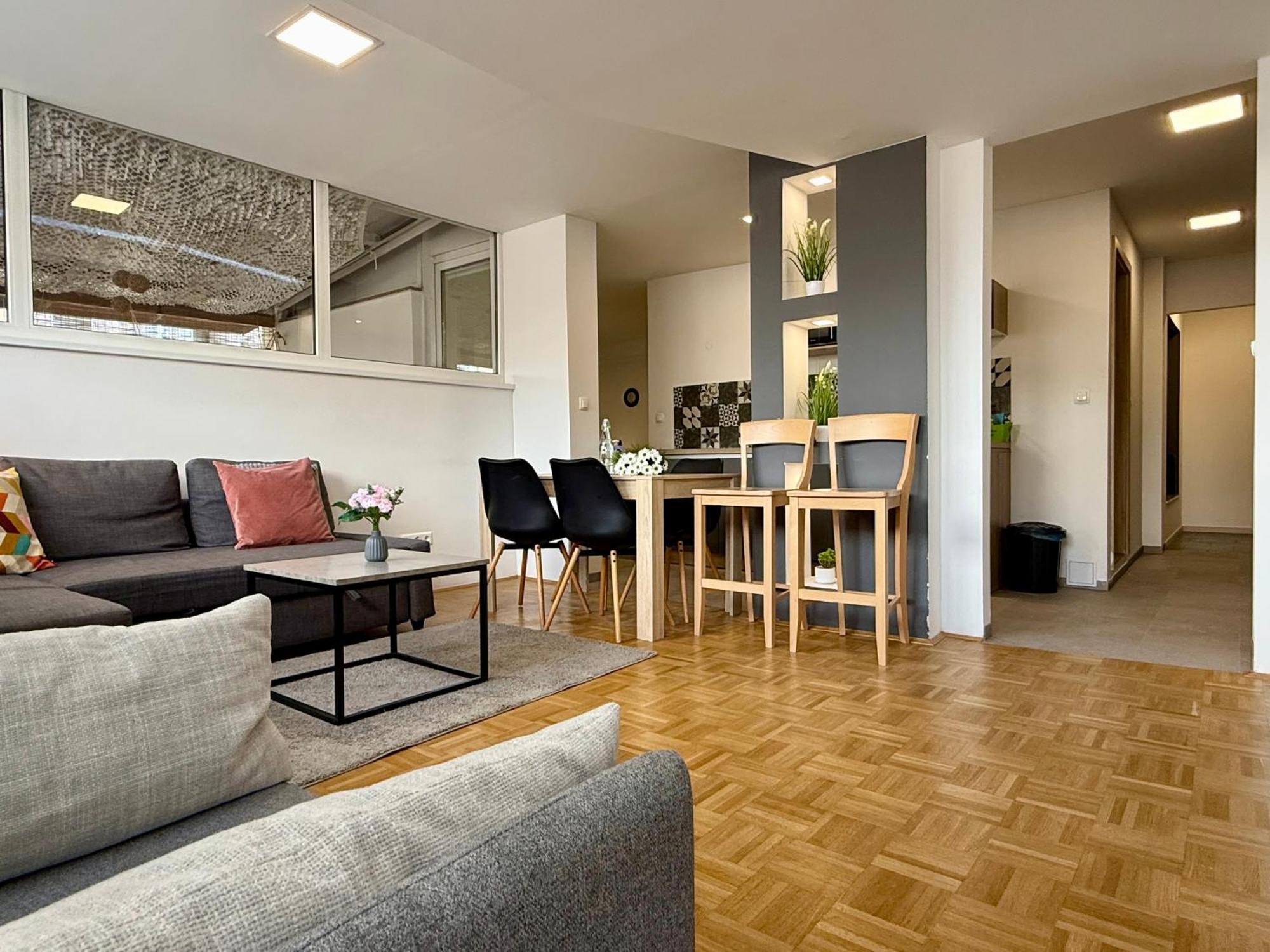 Apartments Park Siska Ljubljana Eksteriør bilde