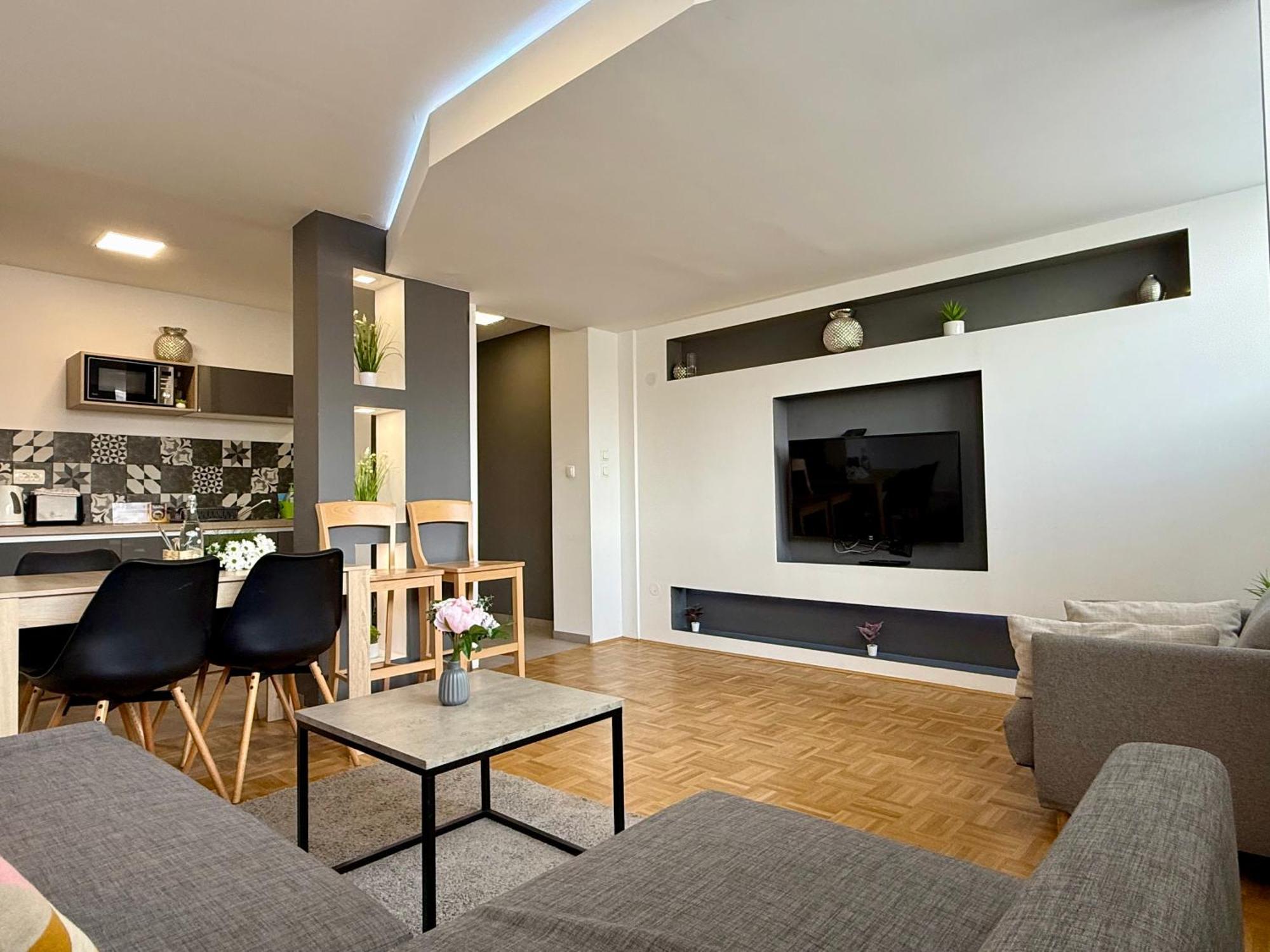 Apartments Park Siska Ljubljana Eksteriør bilde